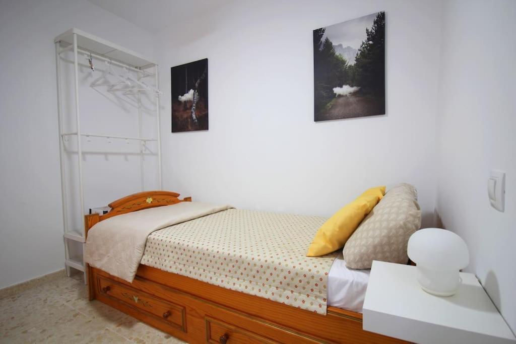 Barrio De Triana - Bidasoa Facil Aparcamiento Sevilla Buitenkant foto